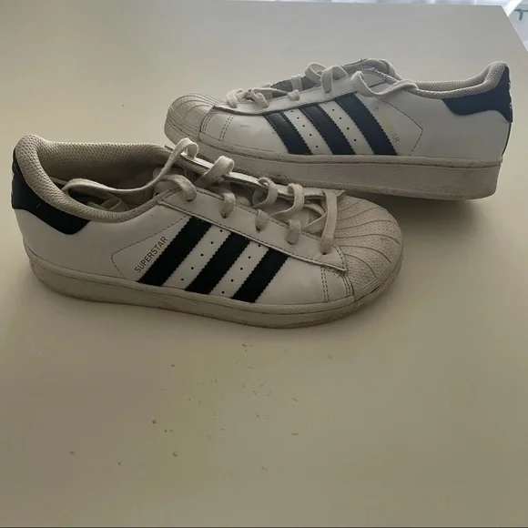 adidas gazelle silver green womens Adidas Originals Women's Sneakers Superstar EG4958